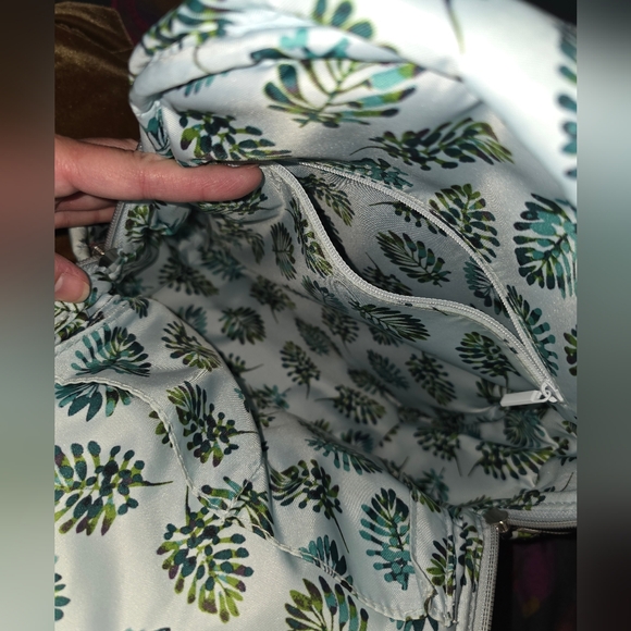 Vera Bradley Backpack EUC - Picture 4 of 9